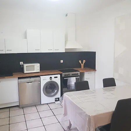 Apprt'nadia Apartment *